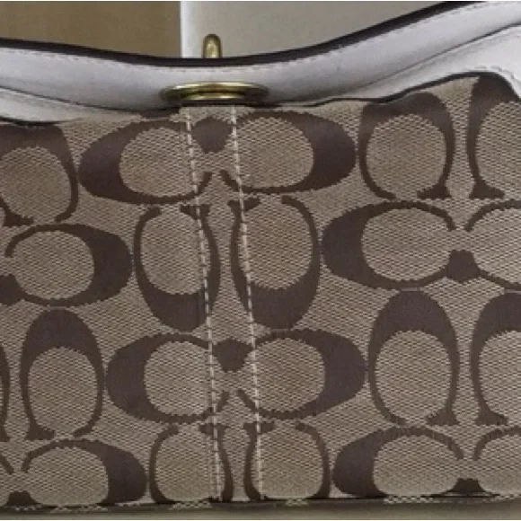 🦋 NWOT Coach Hamptons Signature Tote Capacity Wristlet Never Used White Trim - Picture 8 of 12